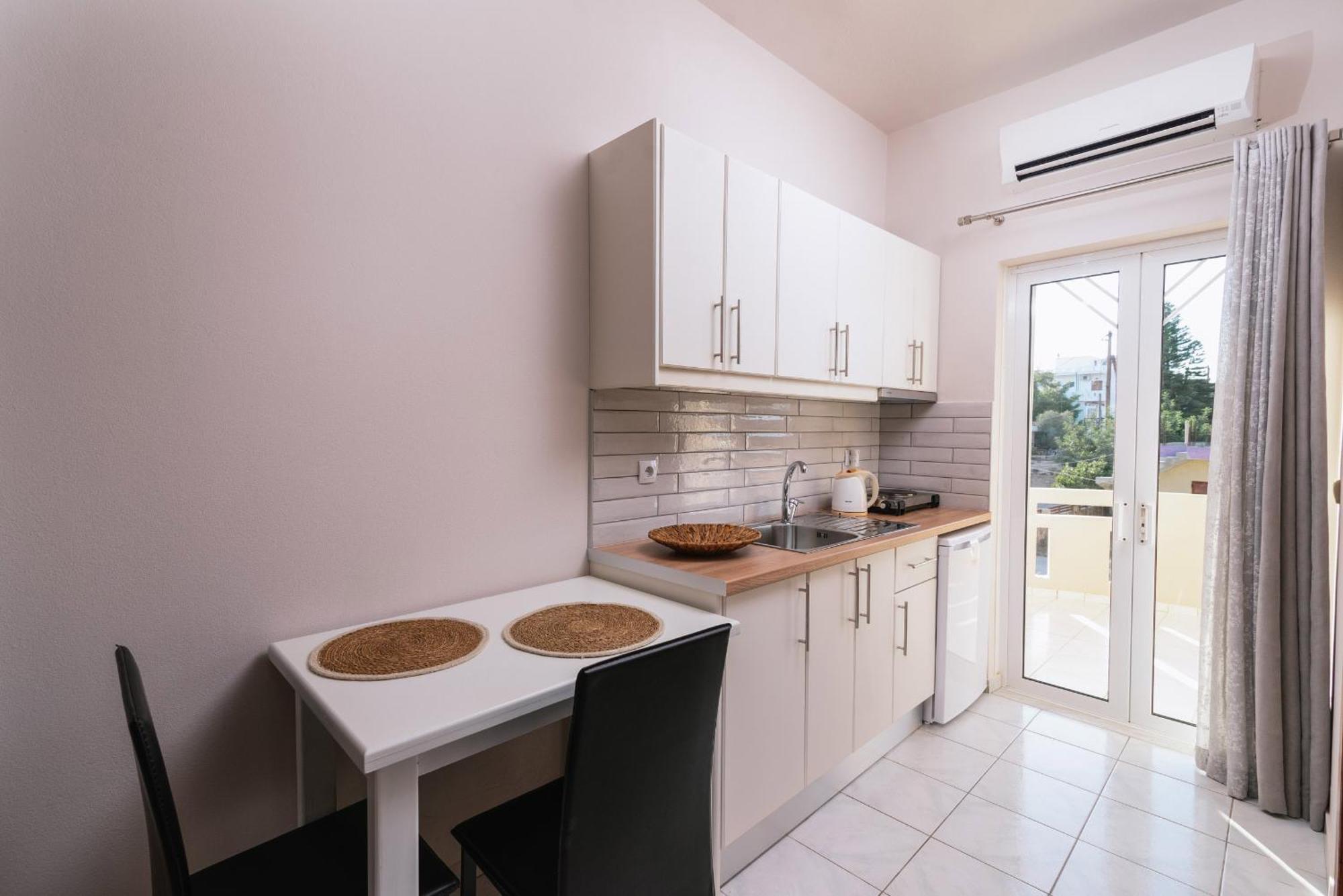 Filia Apartments ピツイディア エクステリア 写真